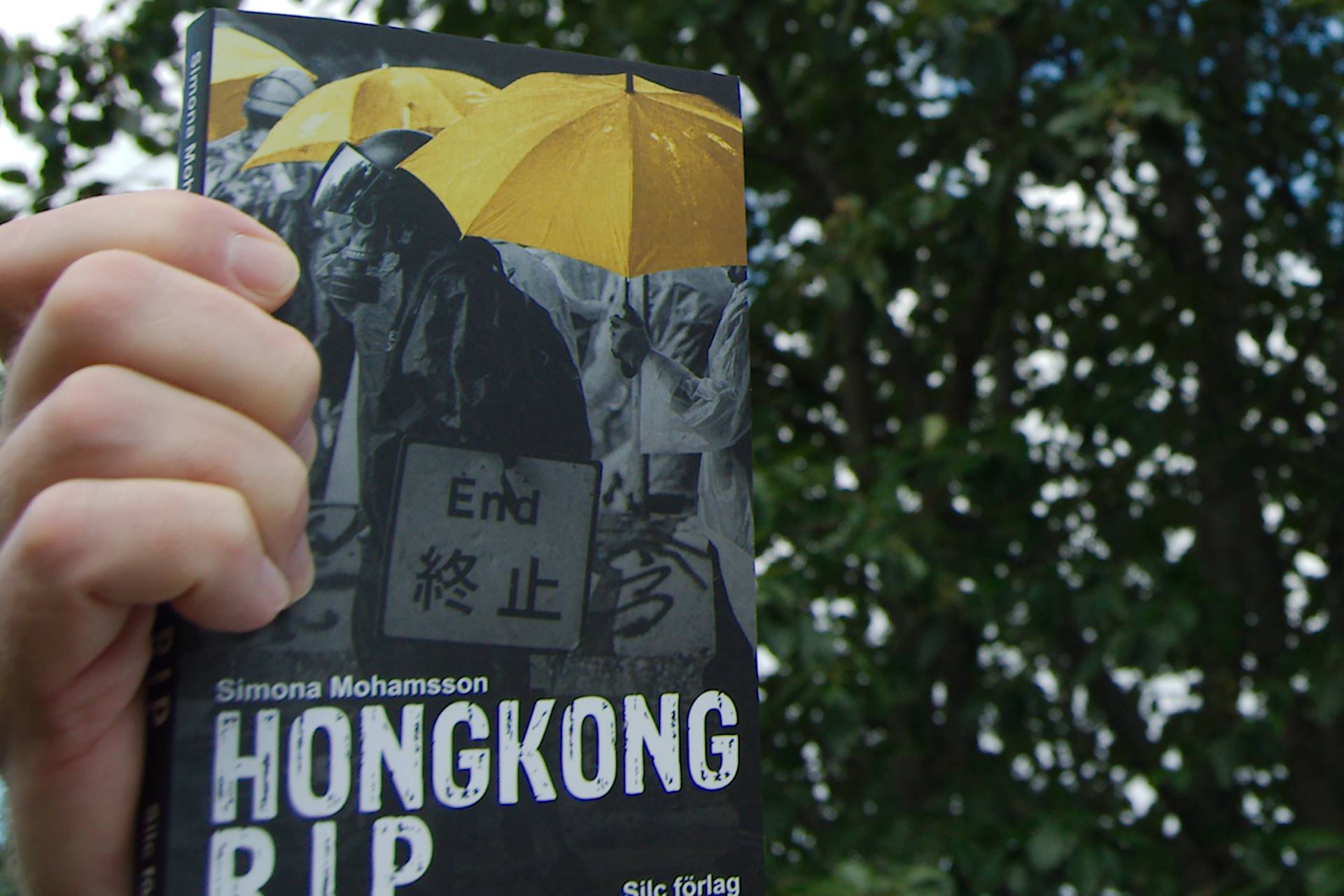 Jag har läst boken HongKong RIP av Simona Mohamsson [foto: Henrik Hemrin]